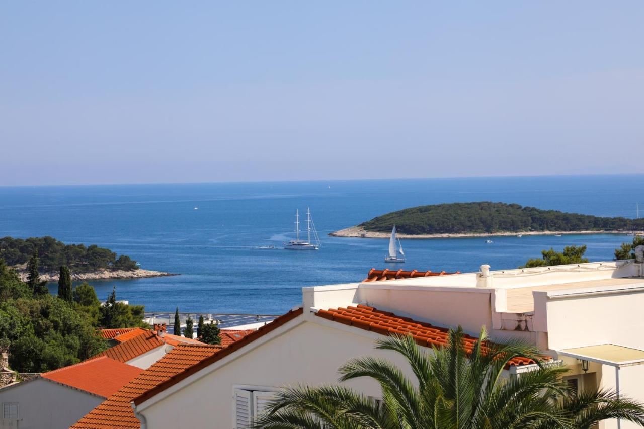 Stella Maris, Hvar - Rooms With A Balcony And A Stunning Sea View Hvar Town Luaran gambar