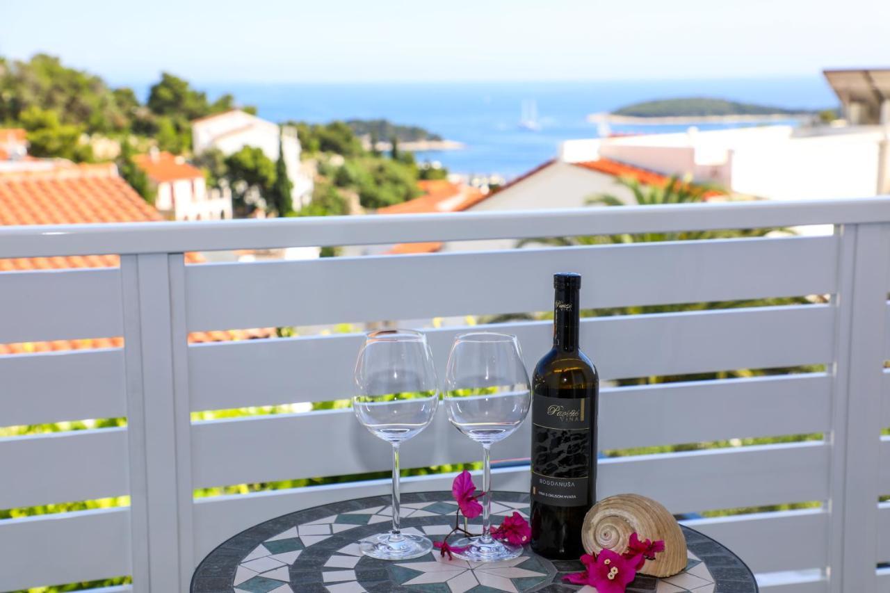 Stella Maris, Hvar - Rooms With A Balcony And A Stunning Sea View Hvar Town Luaran gambar