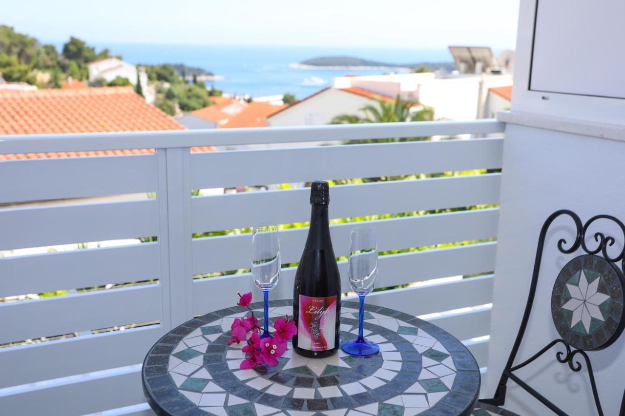 Stella Maris, Hvar - Rooms With A Balcony And A Stunning Sea View Hvar Town Luaran gambar